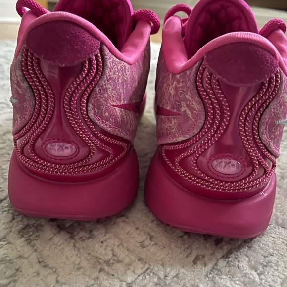 Nike LeBron 21 XXI The World Is Your Oyster size 11 Mens BRAND NEW pink main image 9